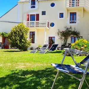 Les Hortensias Gr 34 - D'hotes Bed & Breakfast Trévou-Tréguignec