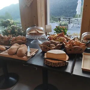 Les Chemins Du Léman Hotel Novel